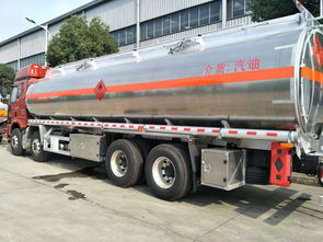 湖南岳陽(yáng)小型加油車報(bào)價(jià)解析 為何成為攪拌車用戶的實(shí)惠之選？